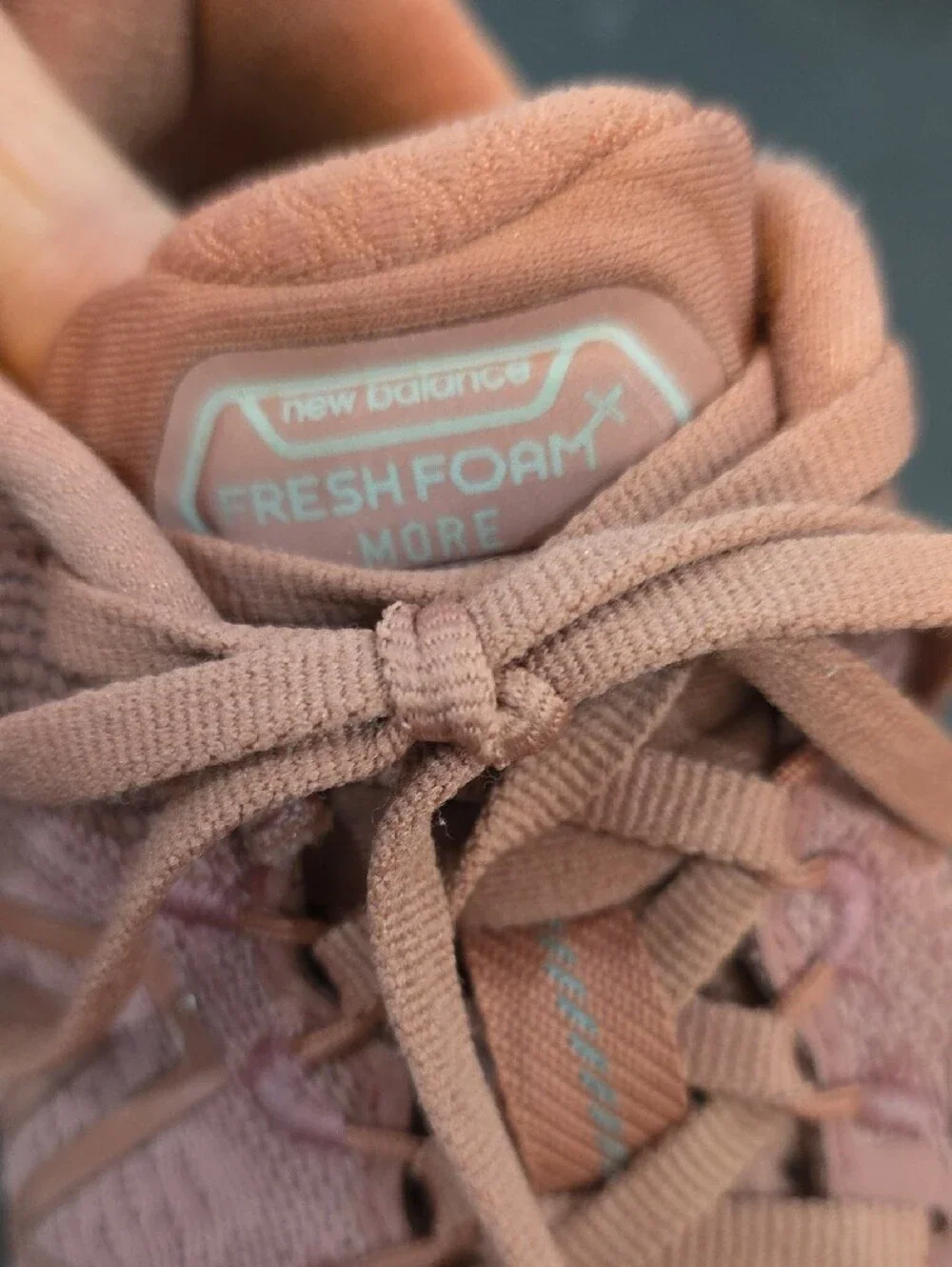 New Balance Fresh Foam X MORE Women's Coral-Pink Running Shoes Size 5.5
